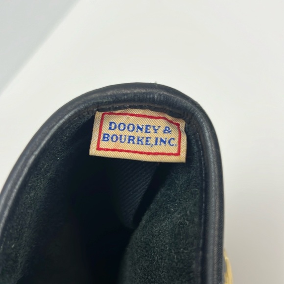 Vintage Dooney & Bourke Black All Weather Leather Pebbled Tote Gold Hardware - Picture 11 of 15